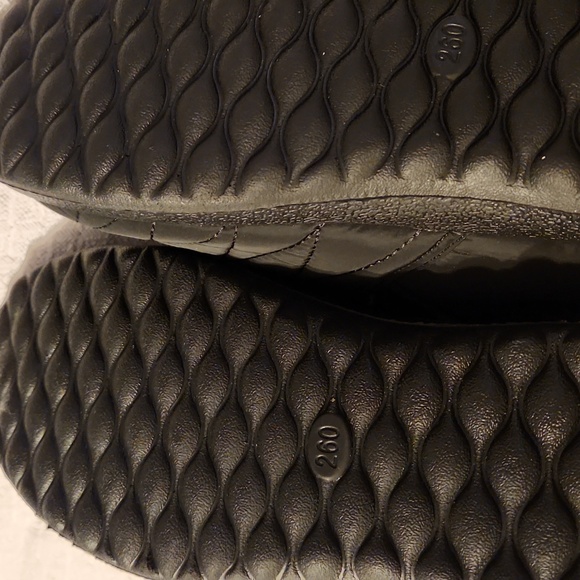 Ladies boot - Picture 3 of 4